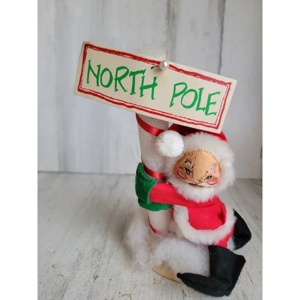 Annalee North Pole Santa Claus Xmas vintage plush mobility doll home decor